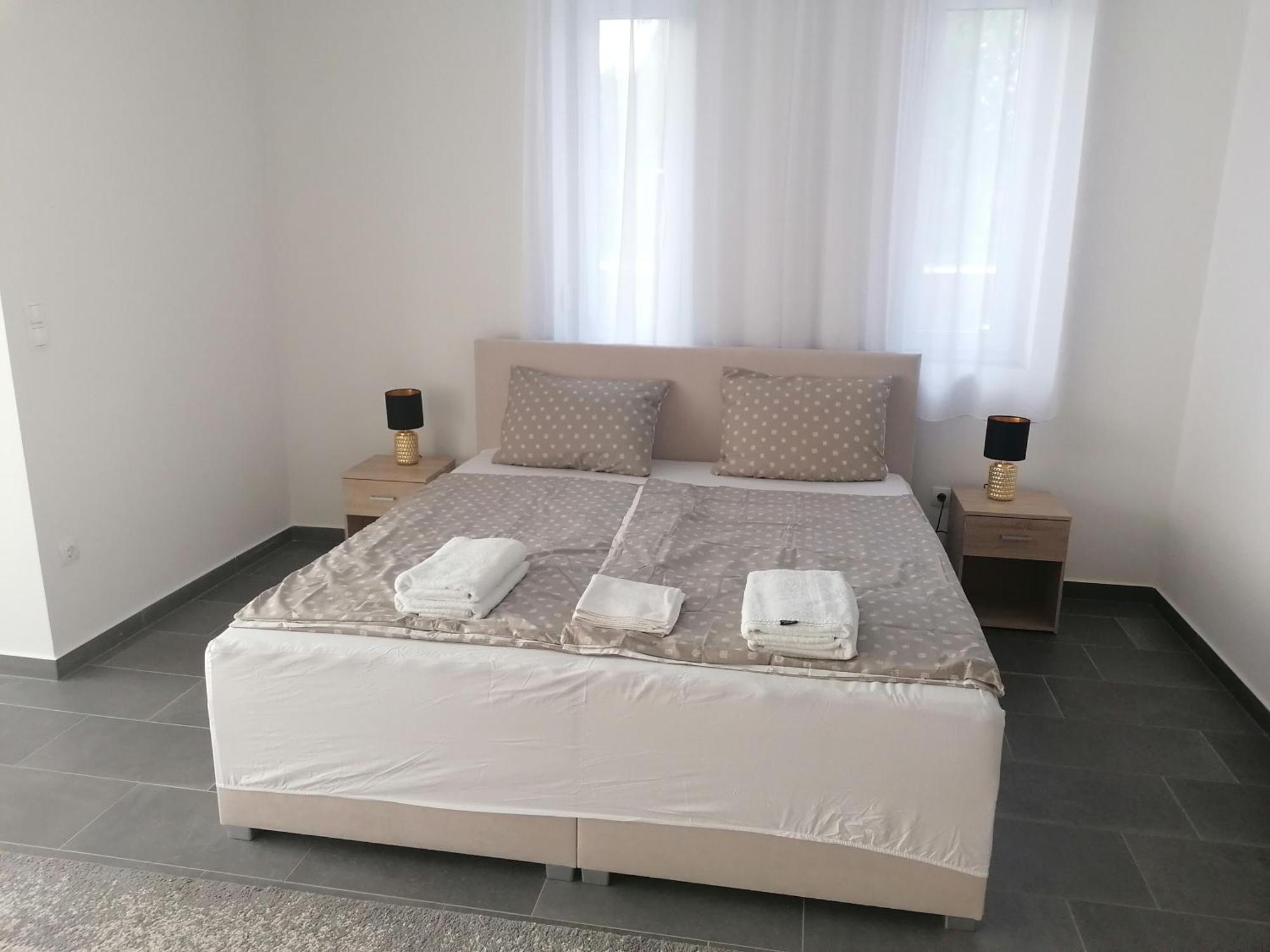 Villa Leona 기에네스디아스 외부 사진
